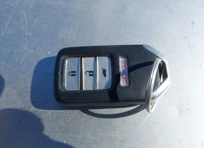 Photo 11 of 2018 Honda Pilot LX (VIN 5FNYF5H16JB031722)