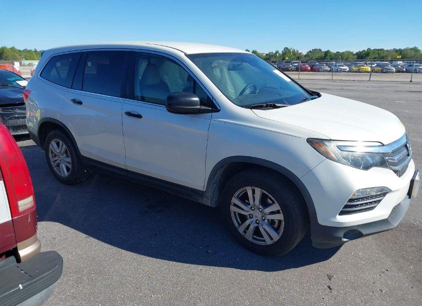 Photo 13 of 2018 Honda Pilot LX (VIN 5FNYF5H16JB031722)