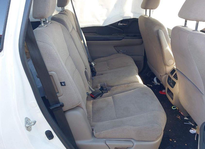 Photo 8 of 2018 Honda Pilot LX (VIN 5FNYF5H16JB031722)