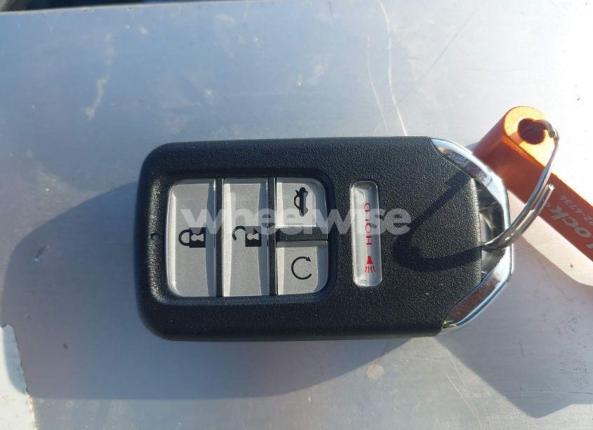 Photo 11 of 2017 Honda Pilot LX (VIN 5FNYF5H17HB044487)