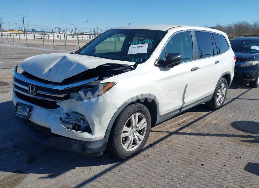 Photo 14 of 2017 Honda Pilot LX (VIN 5FNYF5H17HB044487)