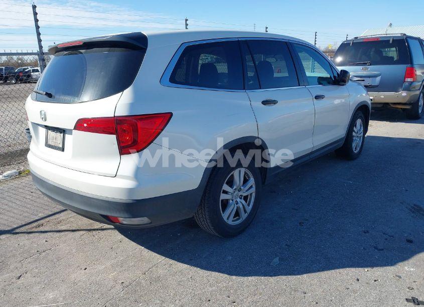 Photo 4 of 2017 Honda Pilot LX (VIN 5FNYF5H17HB044487)