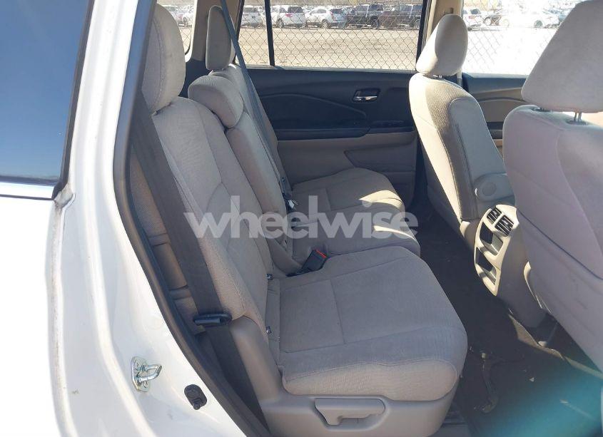 Photo 8 of 2017 Honda Pilot LX (VIN 5FNYF5H17HB044487)