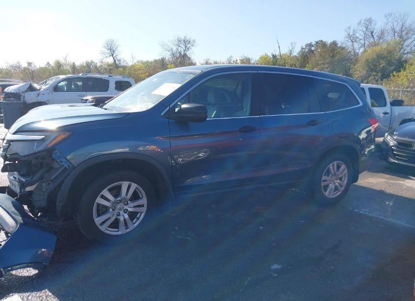 Photo 14 of 2016 Honda Pilot LX (VIN 5FNYF5H1XGB028654)