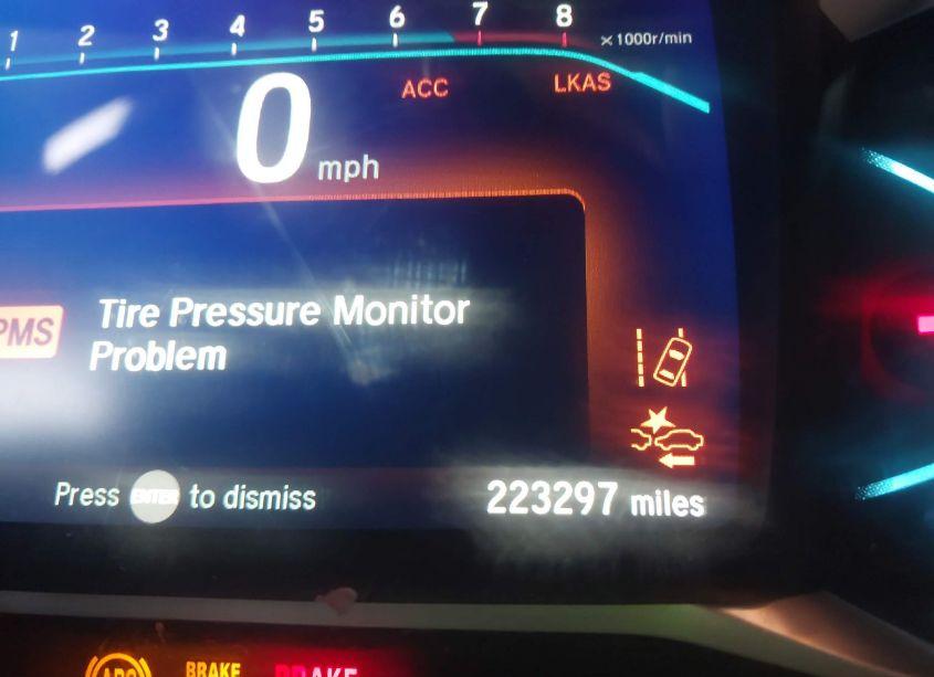 Photo 15 of 2019 Honda Pilot LX (VIN 5FNYF5H1XKB031739)