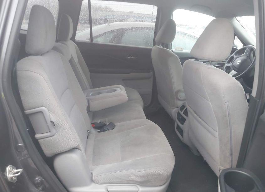 Photo 8 of 2019 Honda Pilot LX (VIN 5FNYF5H1XKB031739)