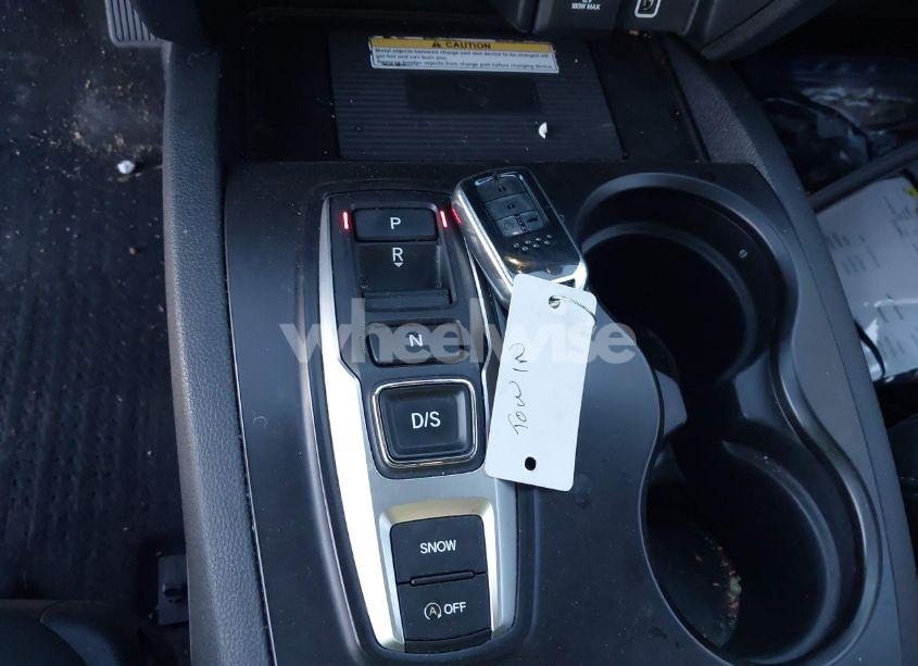 Photo 11 of 2021 Honda Pilot 2WD SPECIAL EDITION (VIN 5FNYF5H20MB017389)