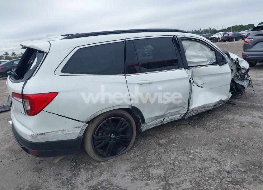 Photo 4 of 2021 Honda Pilot 2WD SPECIAL EDITION (VIN 5FNYF5H20MB017456)