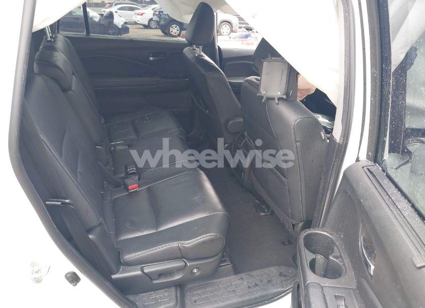 Photo 8 of 2021 Honda Pilot 2WD SPECIAL EDITION (VIN 5FNYF5H20MB017456)