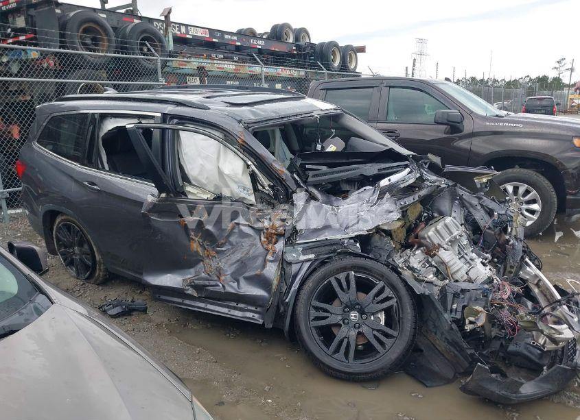 Photo 12 of 2021 Honda Pilot 2WD SPECIAL EDITION (VIN 5FNYF5H20MB032197)