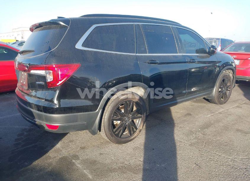 Photo 4 of 2021 Honda Pilot 2WD SPECIAL EDITION (VIN 5FNYF5H20MB043720)