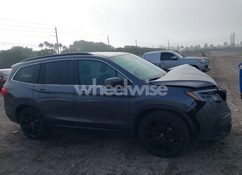 Photo 13 of 2022 Honda Pilot 2WD SPECIAL EDITION (VIN 5FNYF5H21NB024305)