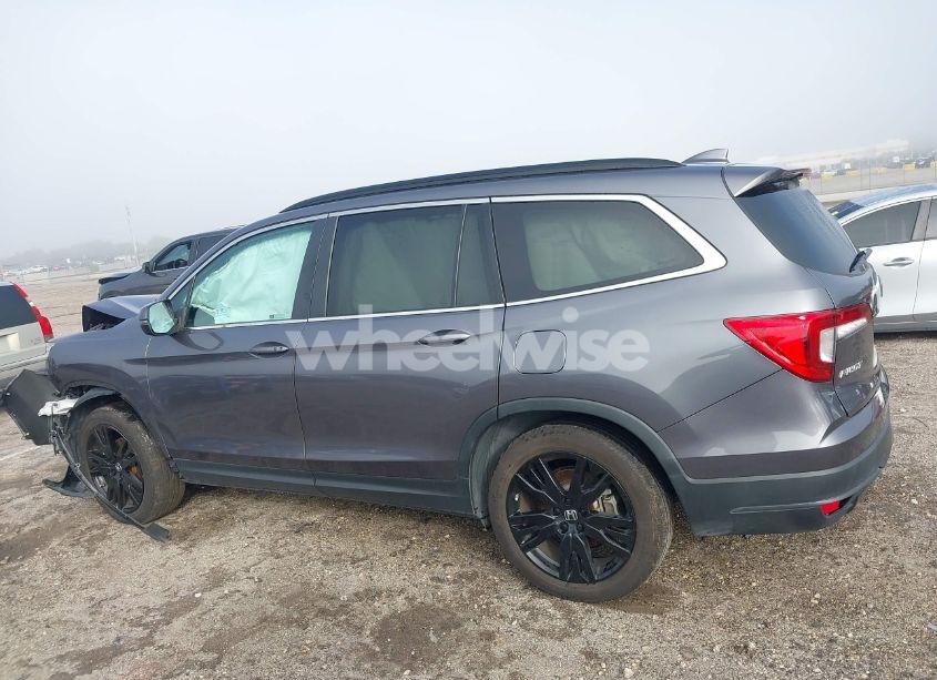Photo 14 of 2022 Honda Pilot 2WD SPECIAL EDITION (VIN 5FNYF5H21NB024305)