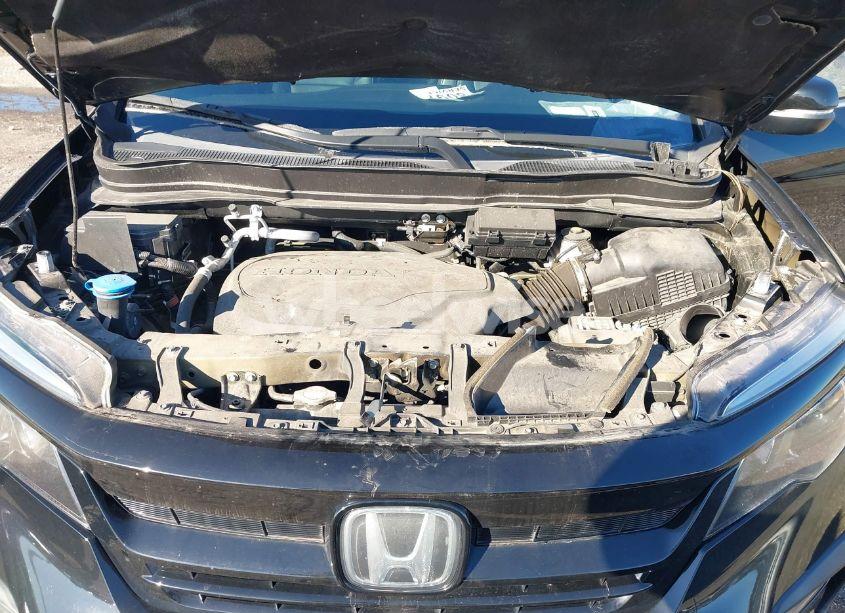 Photo 10 of 2021 Honda Pilot 2WD SPECIAL EDITION (VIN 5FNYF5H22MB007883)