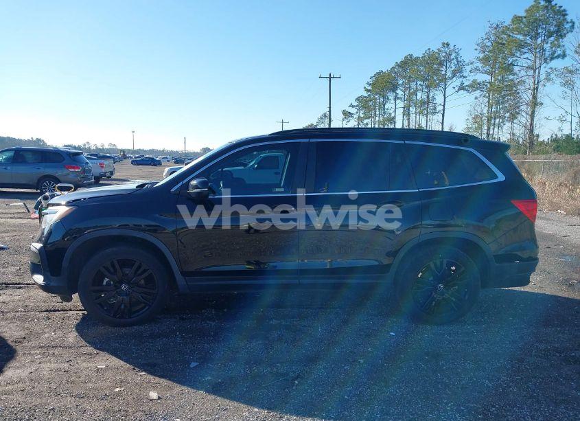 Photo 14 of 2021 Honda Pilot 2WD SPECIAL EDITION (VIN 5FNYF5H22MB007883)