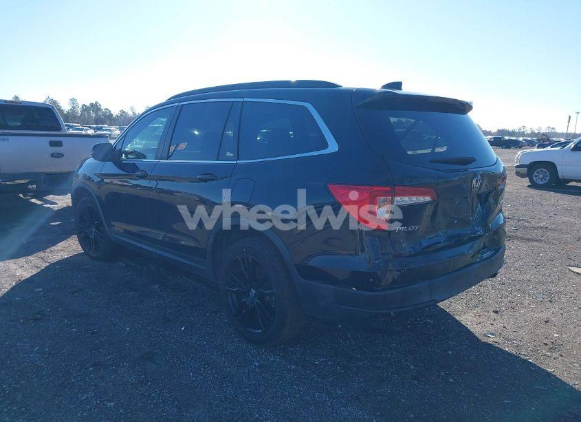 Photo 3 of 2021 Honda Pilot 2WD SPECIAL EDITION (VIN 5FNYF5H22MB007883)