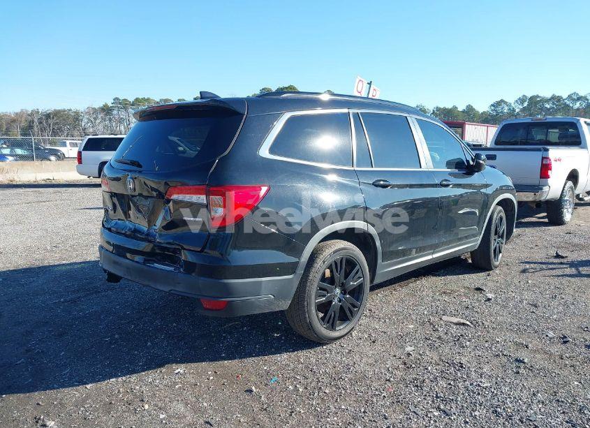 Photo 4 of 2021 Honda Pilot 2WD SPECIAL EDITION (VIN 5FNYF5H22MB007883)