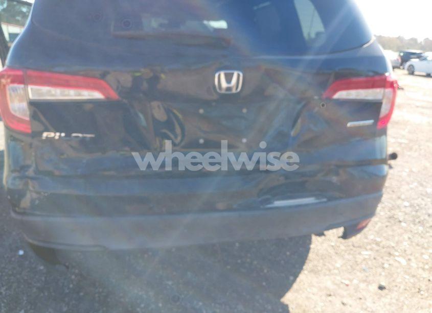 Photo 6 of 2021 Honda Pilot 2WD SPECIAL EDITION (VIN 5FNYF5H22MB007883)
