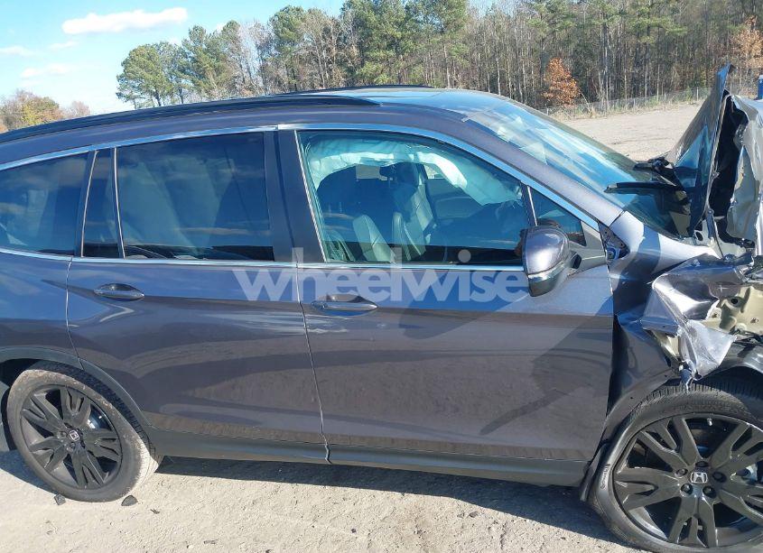 Photo 13 of 2022 Honda Pilot 2WD SPECIAL EDITION (VIN 5FNYF5H22NB001986)