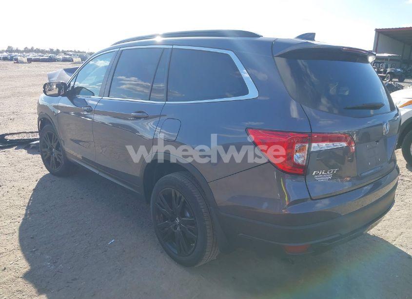 Photo 3 of 2022 Honda Pilot 2WD SPECIAL EDITION (VIN 5FNYF5H22NB001986)