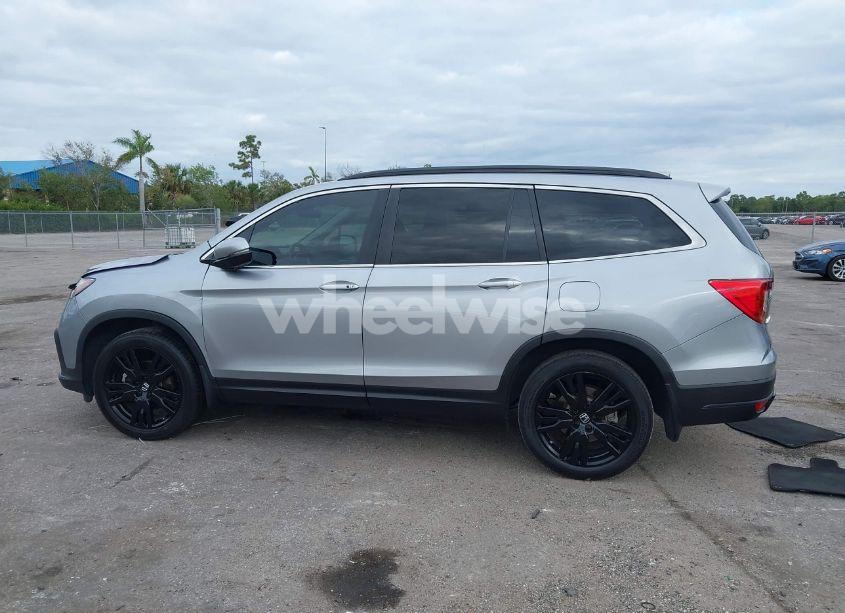 Photo 14 of 2022 Honda Pilot 2WD SPECIAL EDITION (VIN 5FNYF5H23NB018991)