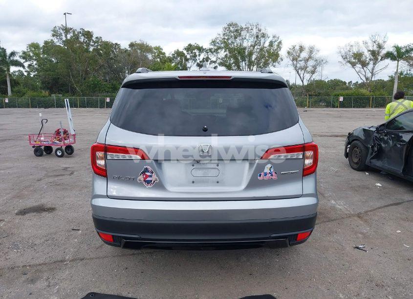 Photo 16 of 2022 Honda Pilot 2WD SPECIAL EDITION (VIN 5FNYF5H23NB018991)