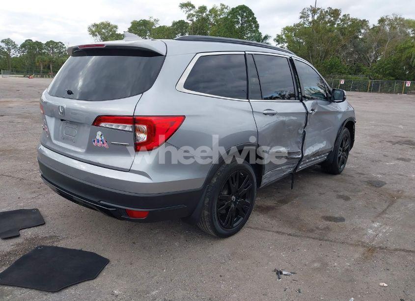 Photo 4 of 2022 Honda Pilot 2WD SPECIAL EDITION (VIN 5FNYF5H23NB018991)