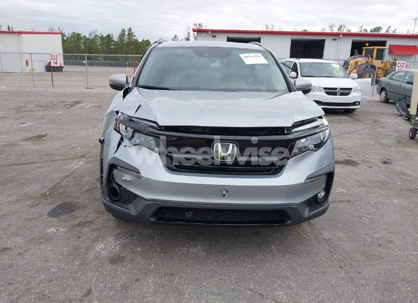 Photo 6 of 2022 Honda Pilot 2WD SPECIAL EDITION (VIN 5FNYF5H23NB018991)