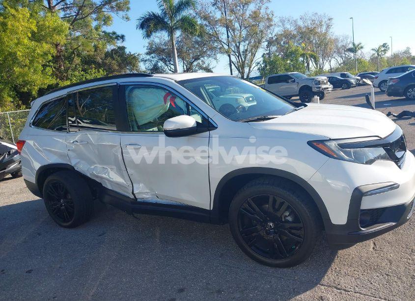 Photo 13 of 2021 Honda Pilot 2WD SPECIAL EDITION (VIN 5FNYF5H24MB037208)