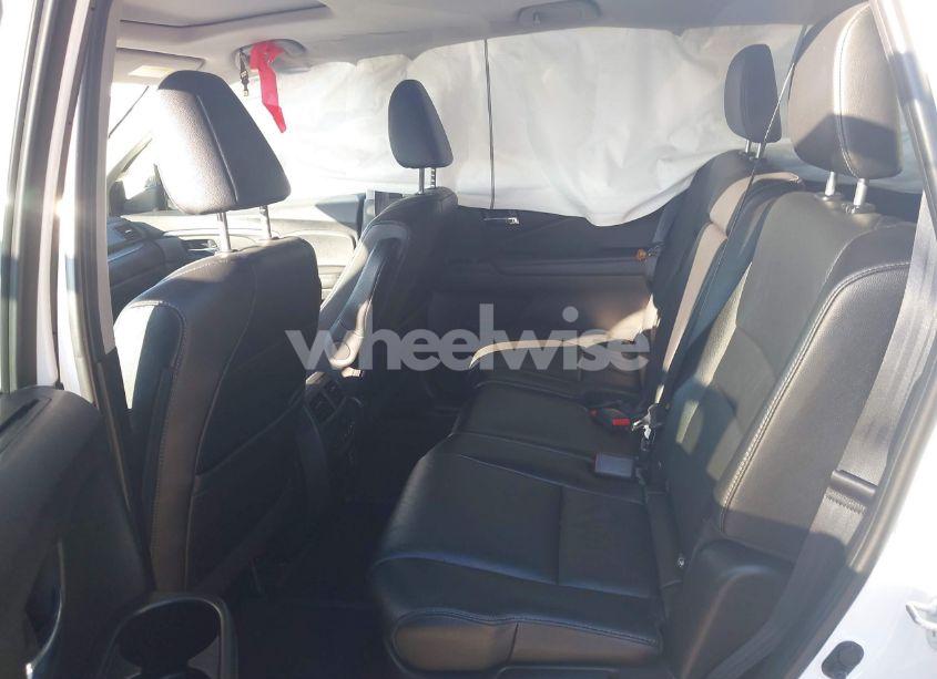 Photo 8 of 2021 Honda Pilot 2WD SPECIAL EDITION (VIN 5FNYF5H24MB037208)