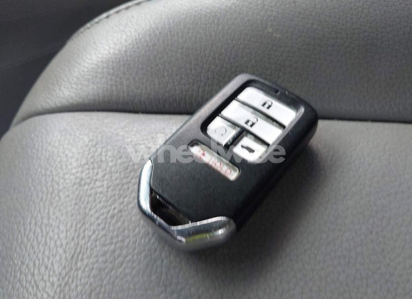 Photo 11 of 2021 Honda Pilot 2WD SPECIAL EDITION (VIN 5FNYF5H25MB004329)