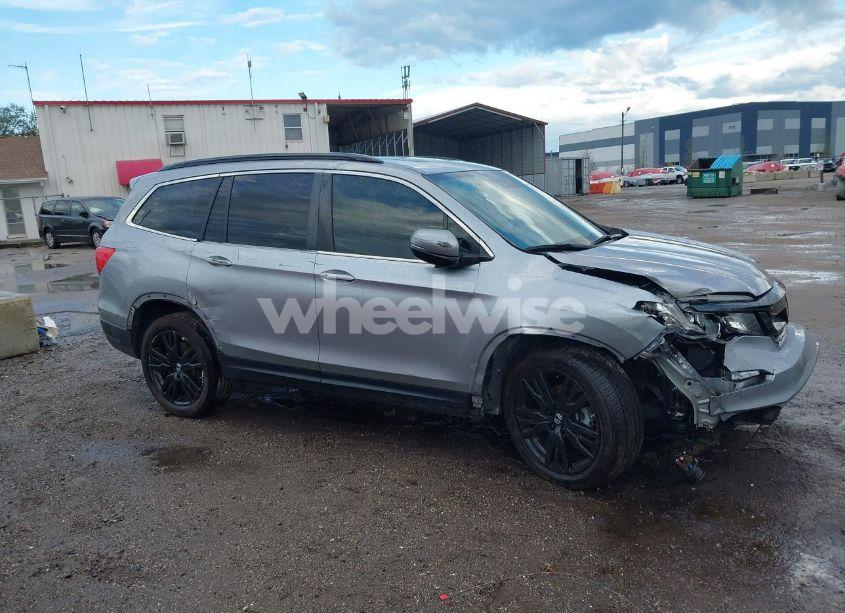 Photo 13 of 2021 Honda Pilot 2WD SPECIAL EDITION (VIN 5FNYF5H25MB004329)