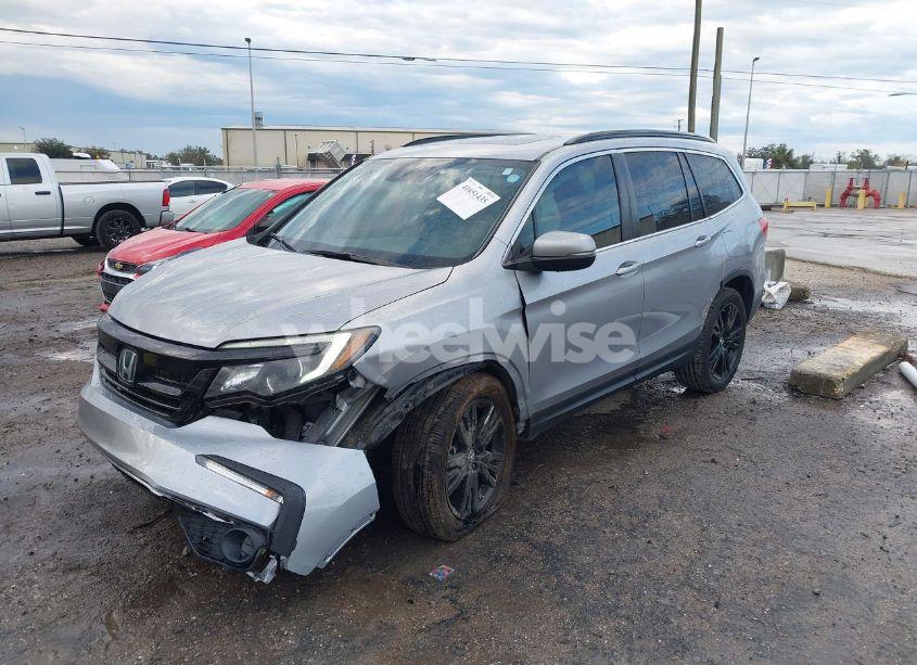 Photo 2 of 2021 Honda Pilot 2WD SPECIAL EDITION (VIN 5FNYF5H25MB004329)