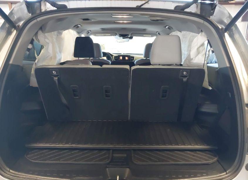 Photo 8 of 2021 Honda Pilot 2WD SPECIAL EDITION (VIN 5FNYF5H25MB010860)