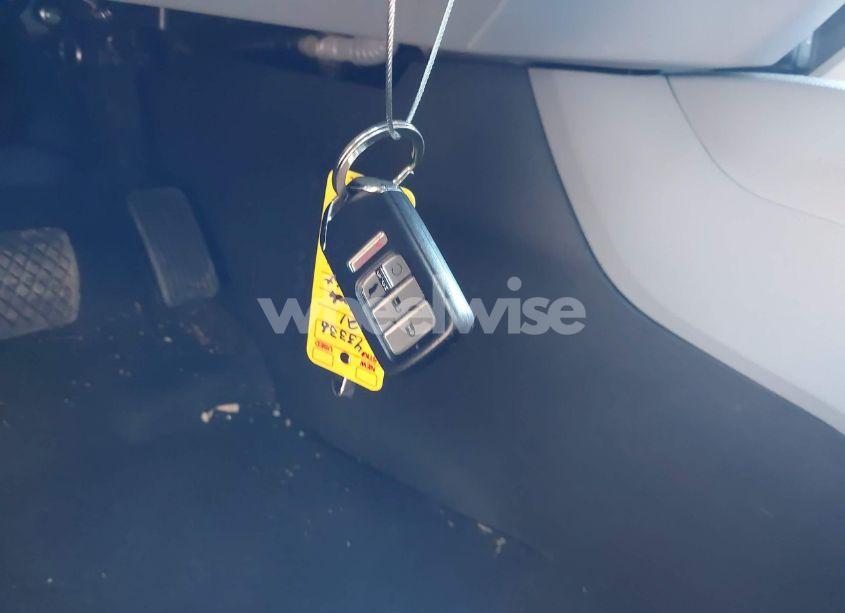 Photo 11 of 2021 Honda Pilot 2WD SPECIAL EDITION (VIN 5FNYF5H25MB028677)