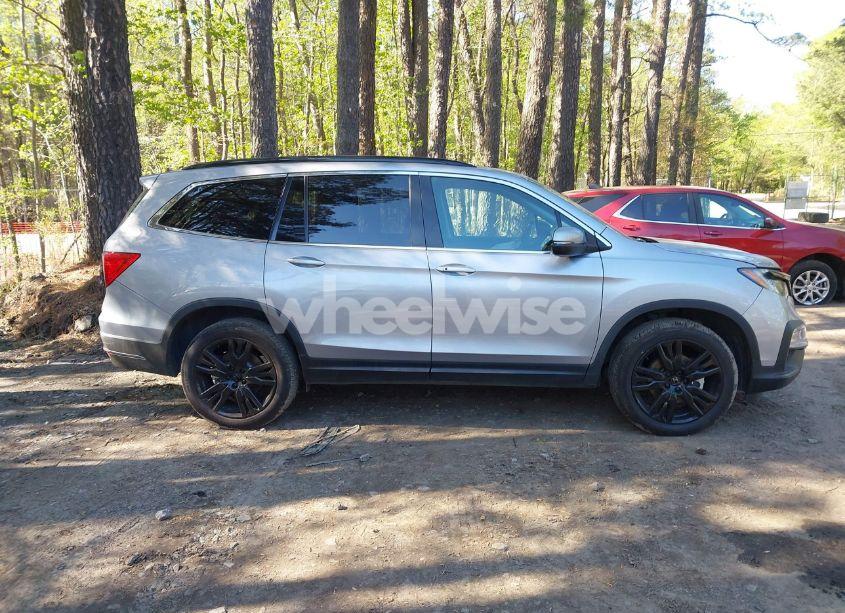 Photo 13 of 2021 Honda Pilot 2WD SPECIAL EDITION (VIN 5FNYF5H25MB028677)