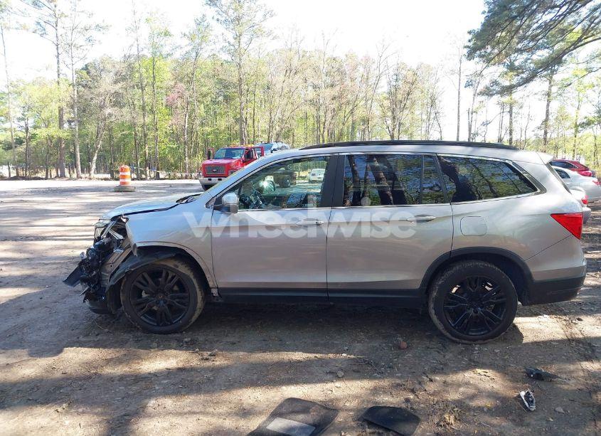 Photo 14 of 2021 Honda Pilot 2WD SPECIAL EDITION (VIN 5FNYF5H25MB028677)