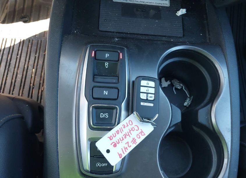 Photo 11 of 2022 Honda Pilot 2WD SPECIAL EDITION (VIN 5FNYF5H25NB025389)