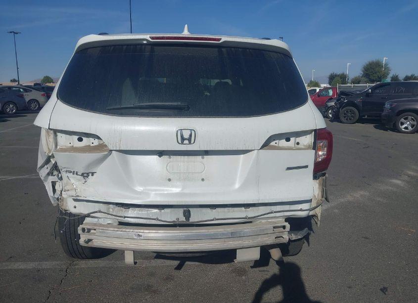 Photo 17 of 2022 Honda Pilot 2WD SPECIAL EDITION (VIN 5FNYF5H25NB025389)