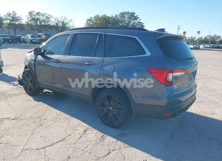Photo 3 of 2022 Honda Pilot 2WD SPECIAL EDITION (VIN 5FNYF5H25NB035016)