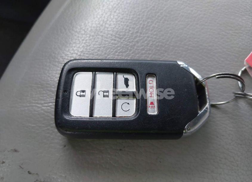 Photo 11 of 2021 Honda Pilot 2WD SPECIAL EDITION (VIN 5FNYF5H26MB032284)