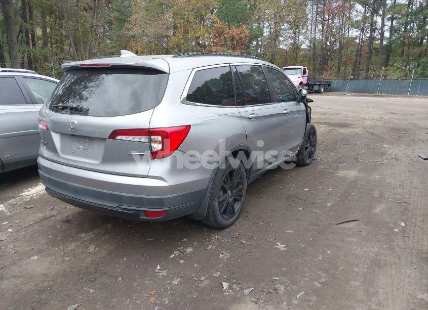 Photo 4 of 2021 Honda Pilot 2WD SPECIAL EDITION (VIN 5FNYF5H26MB032284)