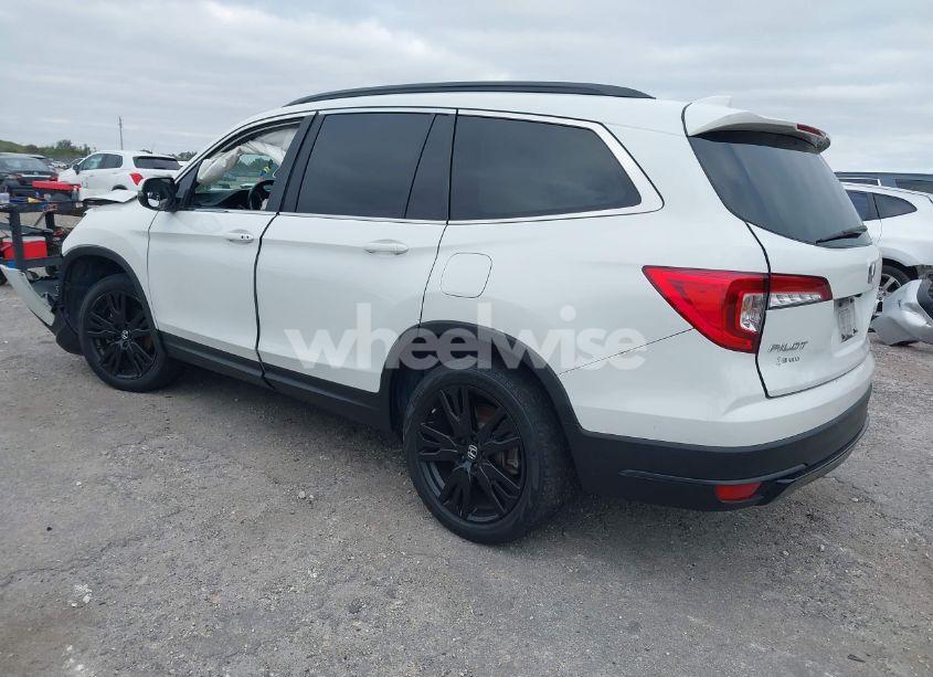 Photo 3 of 2021 Honda Pilot 2WD SPECIAL EDITION (VIN 5FNYF5H26MB037212)