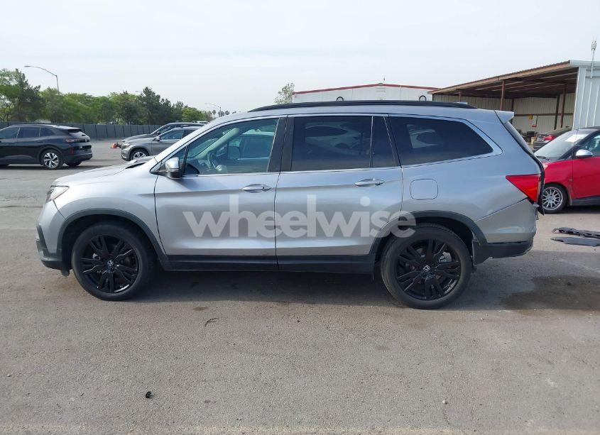 Photo 15 of 2021 Honda Pilot 2WD SPECIAL EDITION (VIN 5FNYF5H26MB045164)
