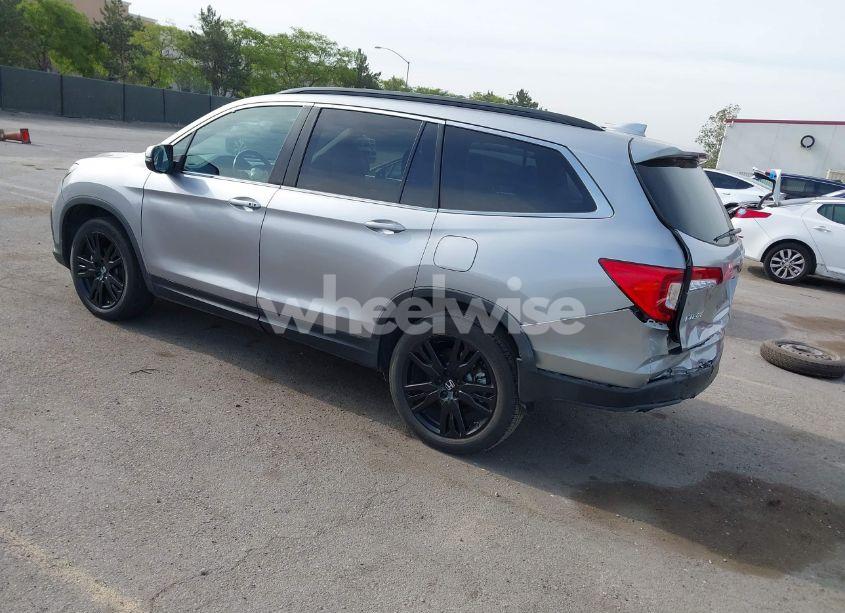 Photo 3 of 2021 Honda Pilot 2WD SPECIAL EDITION (VIN 5FNYF5H26MB045164)