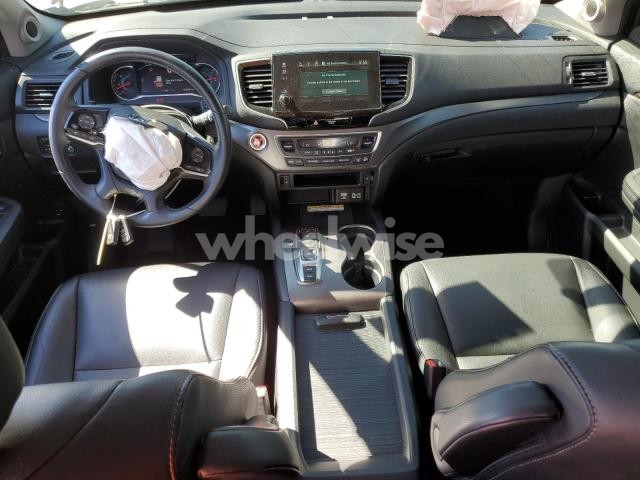 Photo 5 of 2022 HONDA PILOT SE (VIN 5FNYF5H26NB013266)