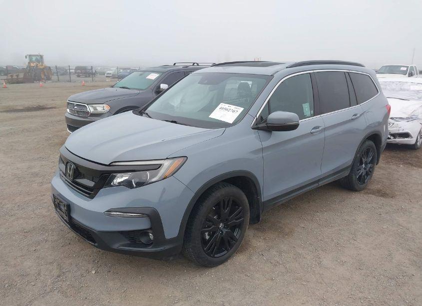 Photo 2 of 2022 Honda Pilot 2WD SPECIAL EDITION (VIN 5FNYF5H26NB027118)