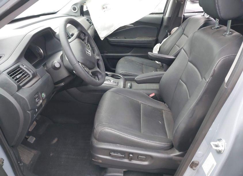 Photo 5 of 2022 Honda Pilot 2WD SPECIAL EDITION (VIN 5FNYF5H26NB027118)