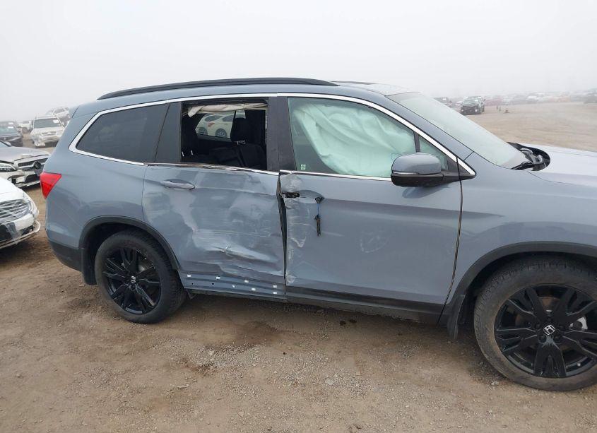 Photo 6 of 2022 Honda Pilot 2WD SPECIAL EDITION (VIN 5FNYF5H26NB027118)