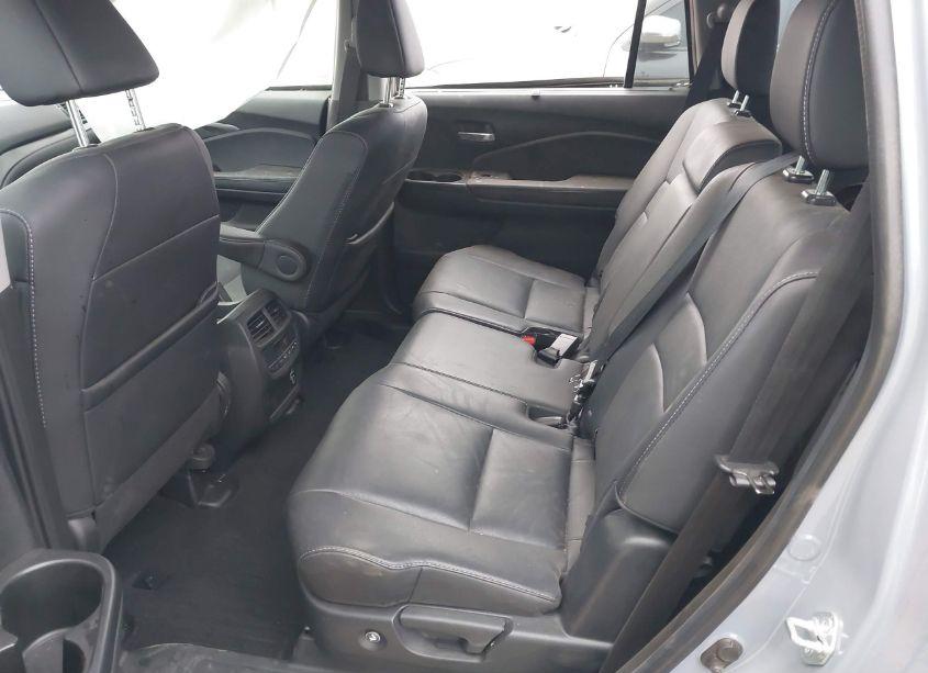 Photo 8 of 2022 Honda Pilot 2WD SPECIAL EDITION (VIN 5FNYF5H26NB027118)